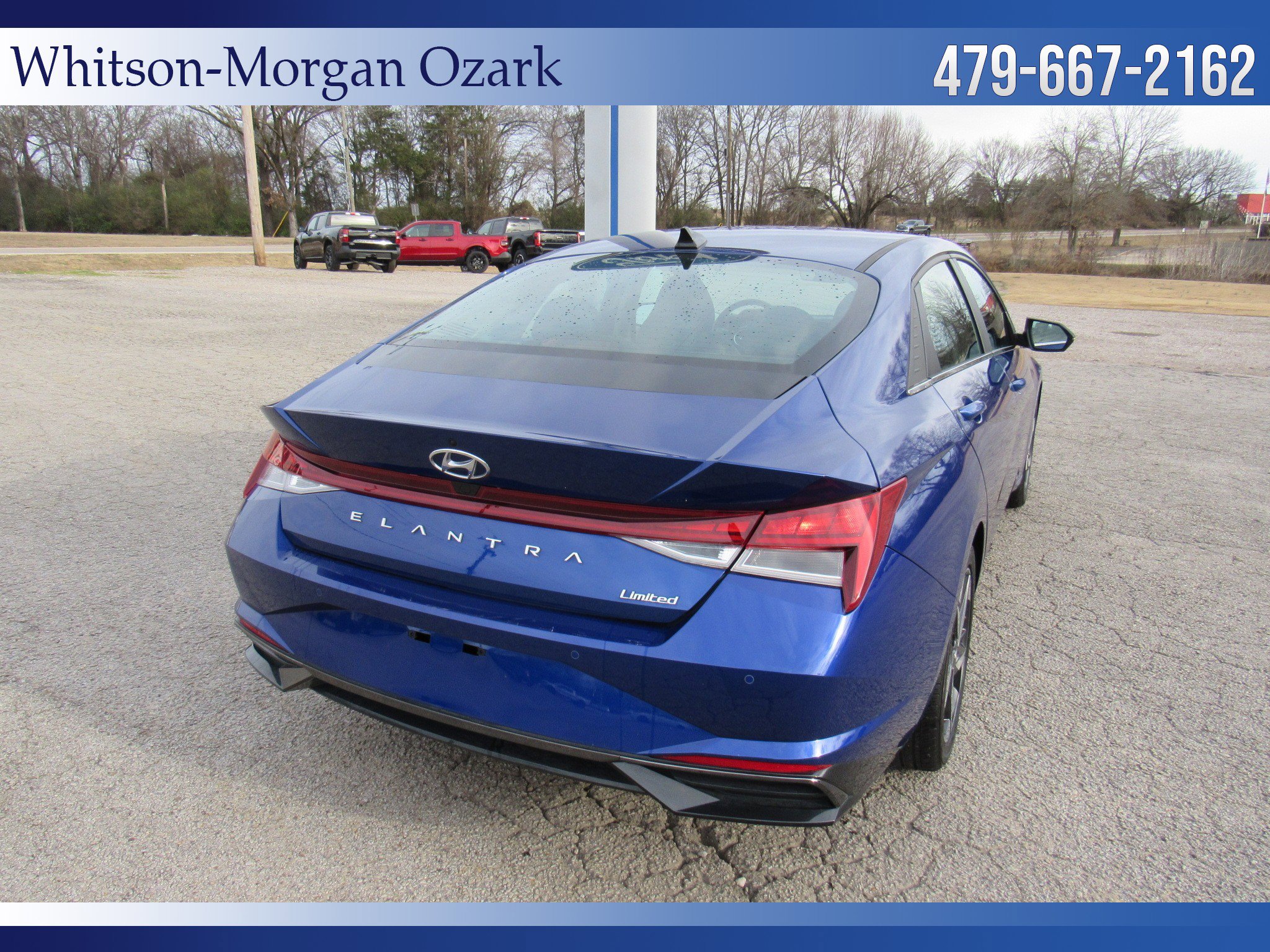 Used 2023 Hyundai Elantra Limited w/ Preferred Accessory Package image 11