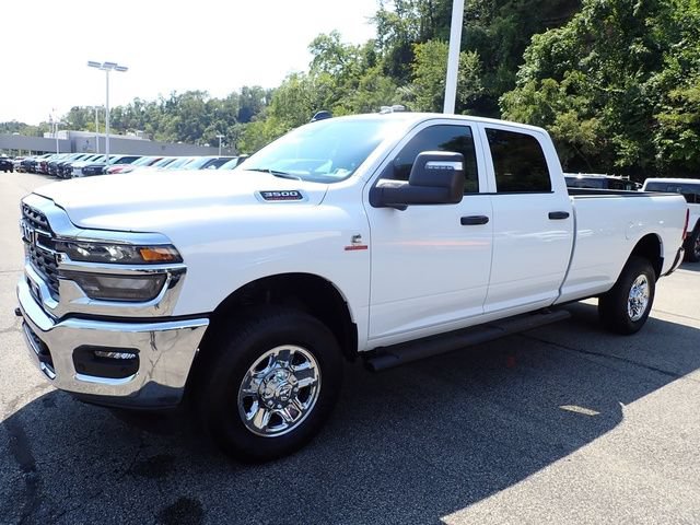 Certified 2025 RAM 3500 Tradesman AWD/4WD image 2