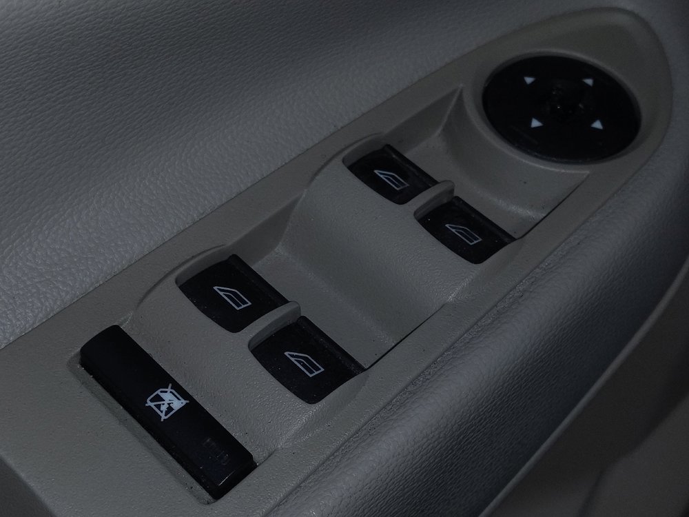 Used 2018 Ford Escape SE w/ SE Sync 3 Package image 27