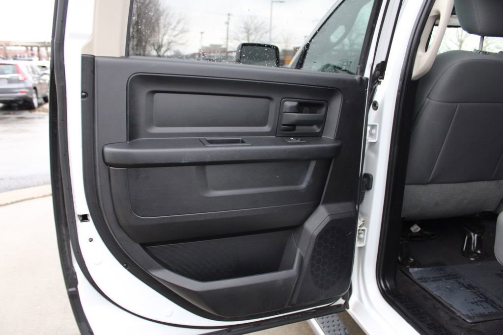 Used 2016 RAM 1500 Express image 25