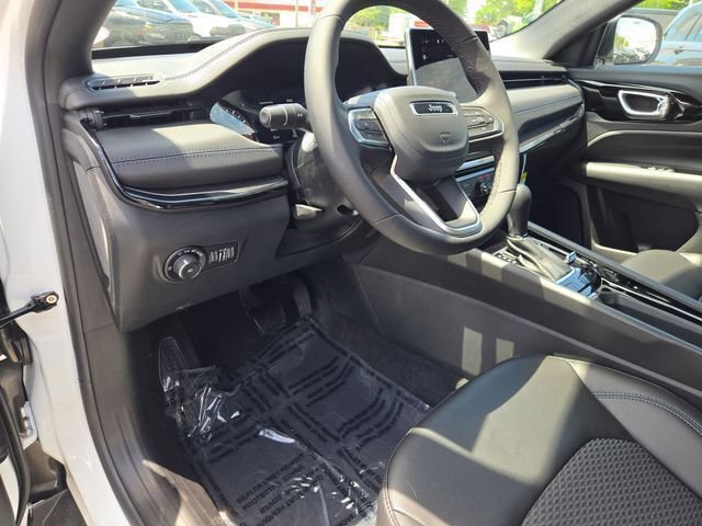 New 2026 Jeep Compass Latitude AWD/4WD image 27