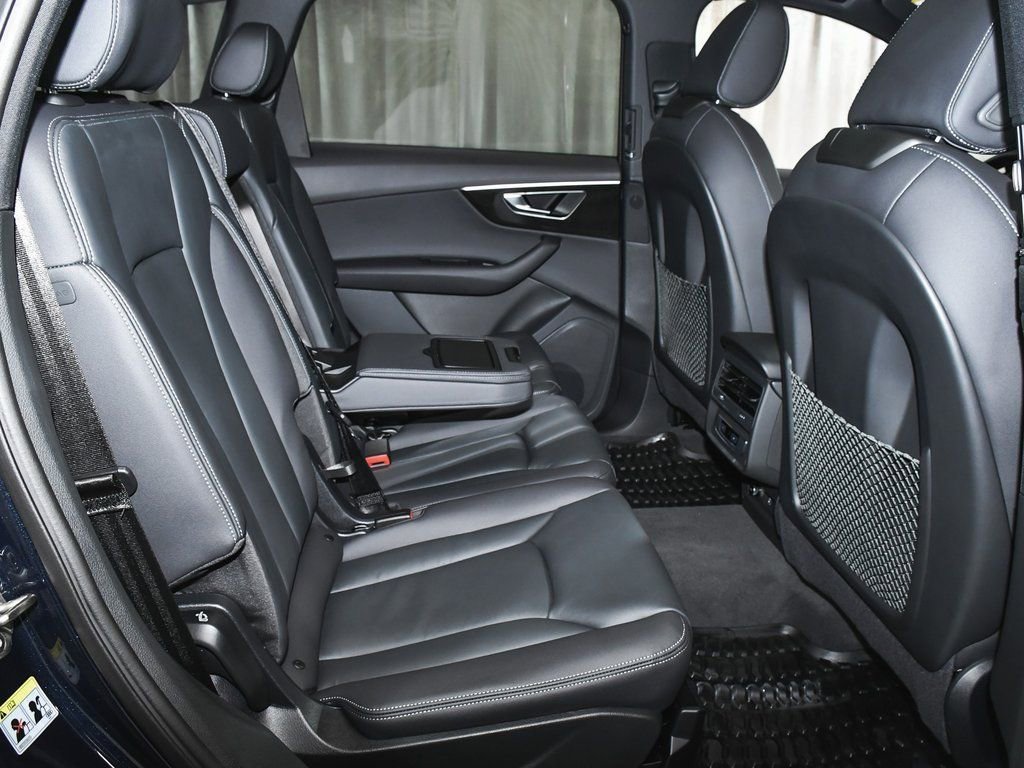 Used 2025 Audi Q7 3.0T Premium w/ Convenience Package image 78