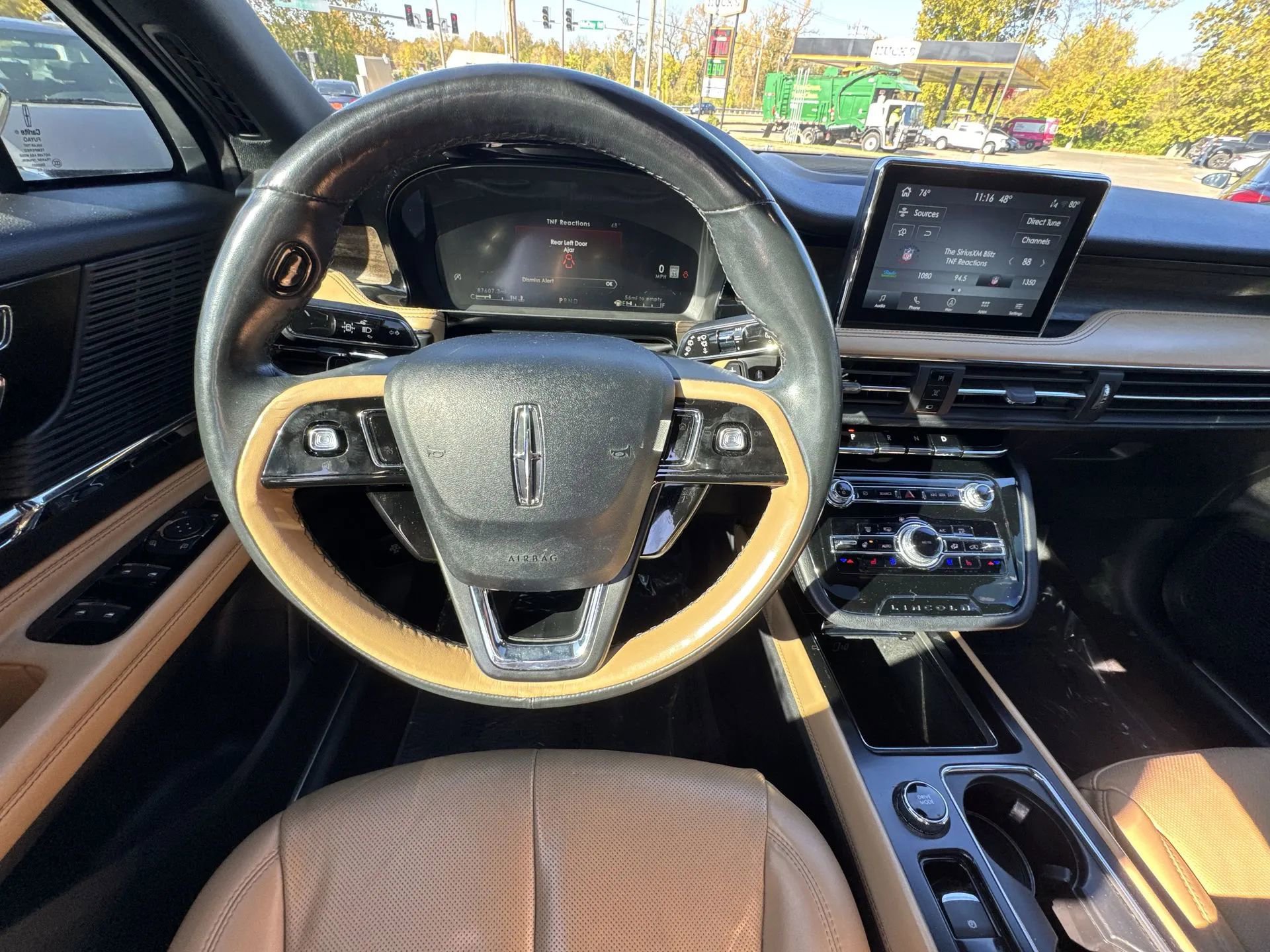 Used 2022 Lincoln Corsair Reserve w/ Elements Package image 10