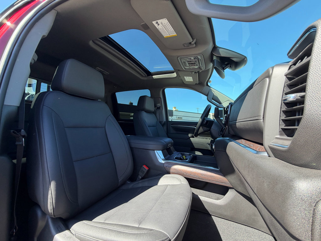 Used 2024 GMC Sierra 2500 SLT w/ SLT Premium Package image 19