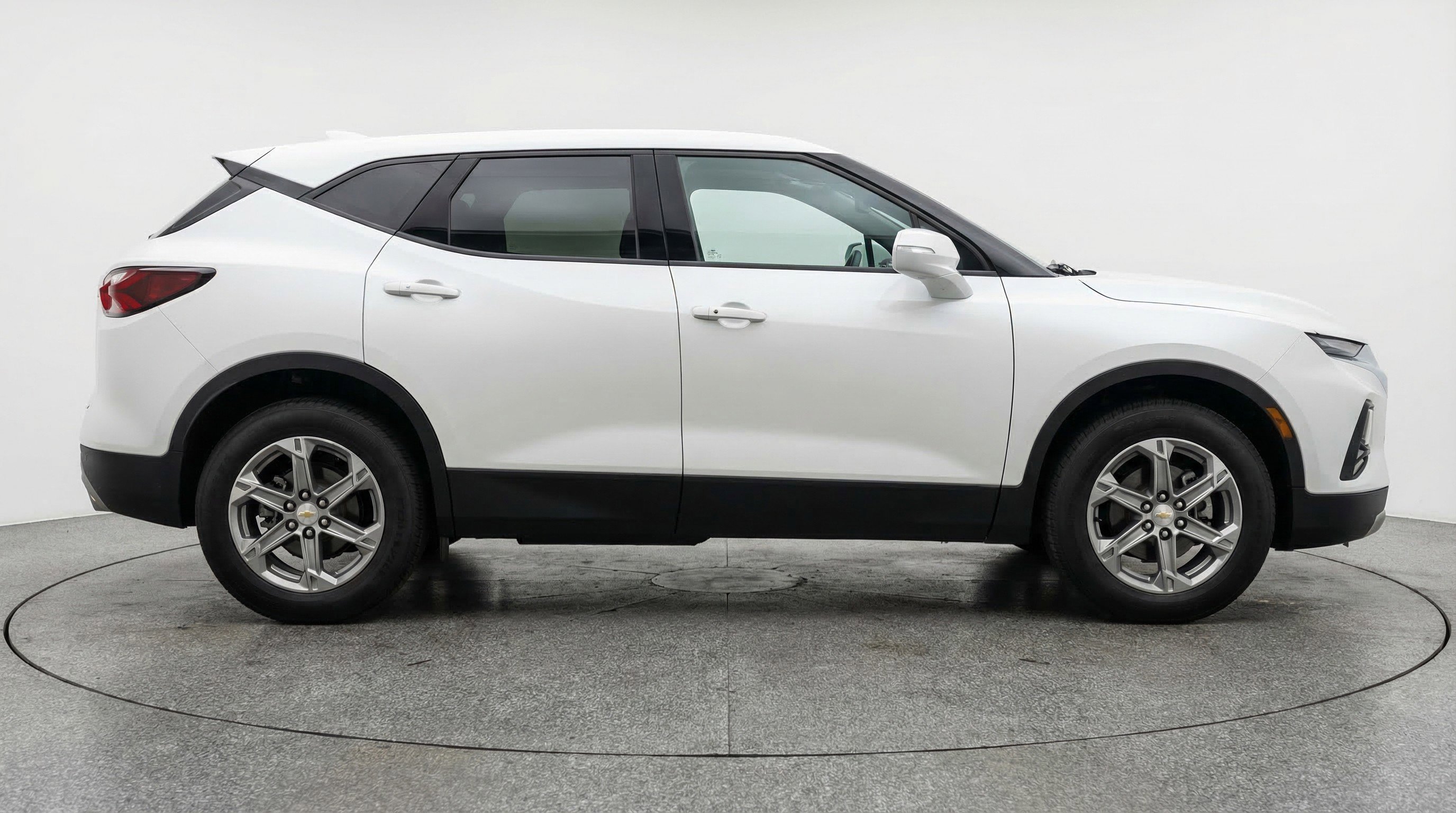 Used 2025 Chevrolet Blazer LT image 11