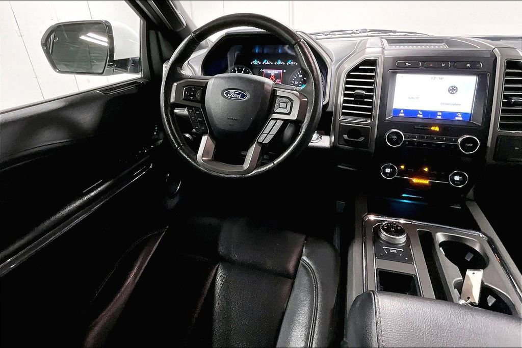 Used 2020 Ford Expedition XLT w/ Equipment Group 201A image 7