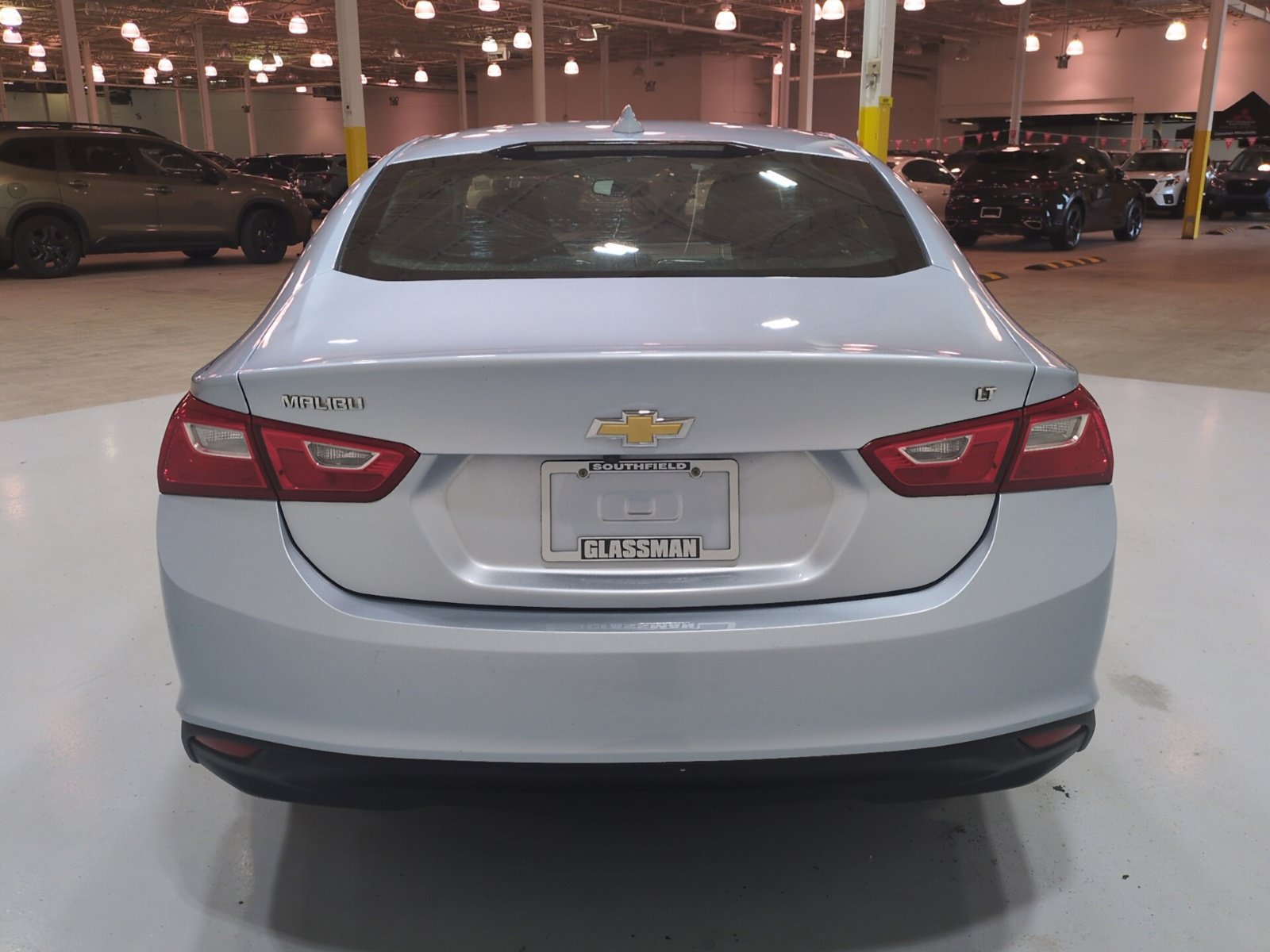 Used 2018 Chevrolet Malibu LT FWD image 4