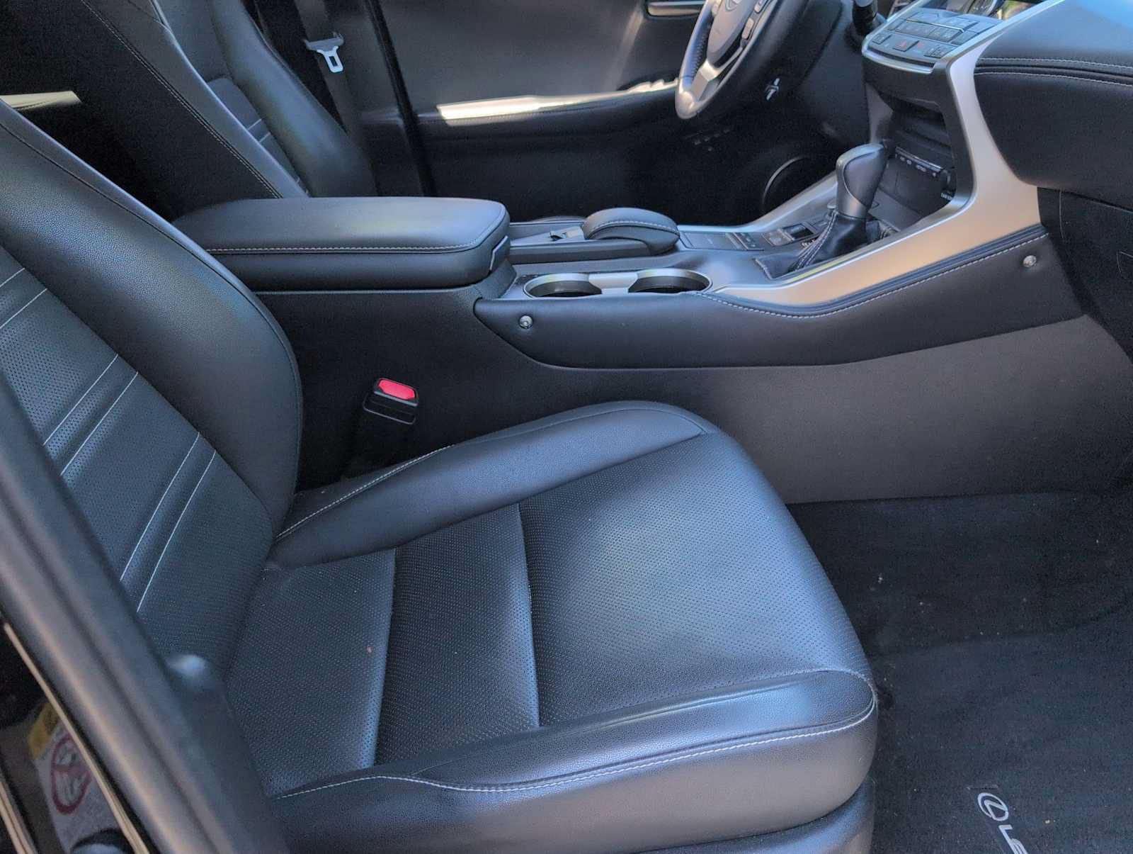 Used 2015 Lexus NX 200t AWD w/ Premium Package image 21