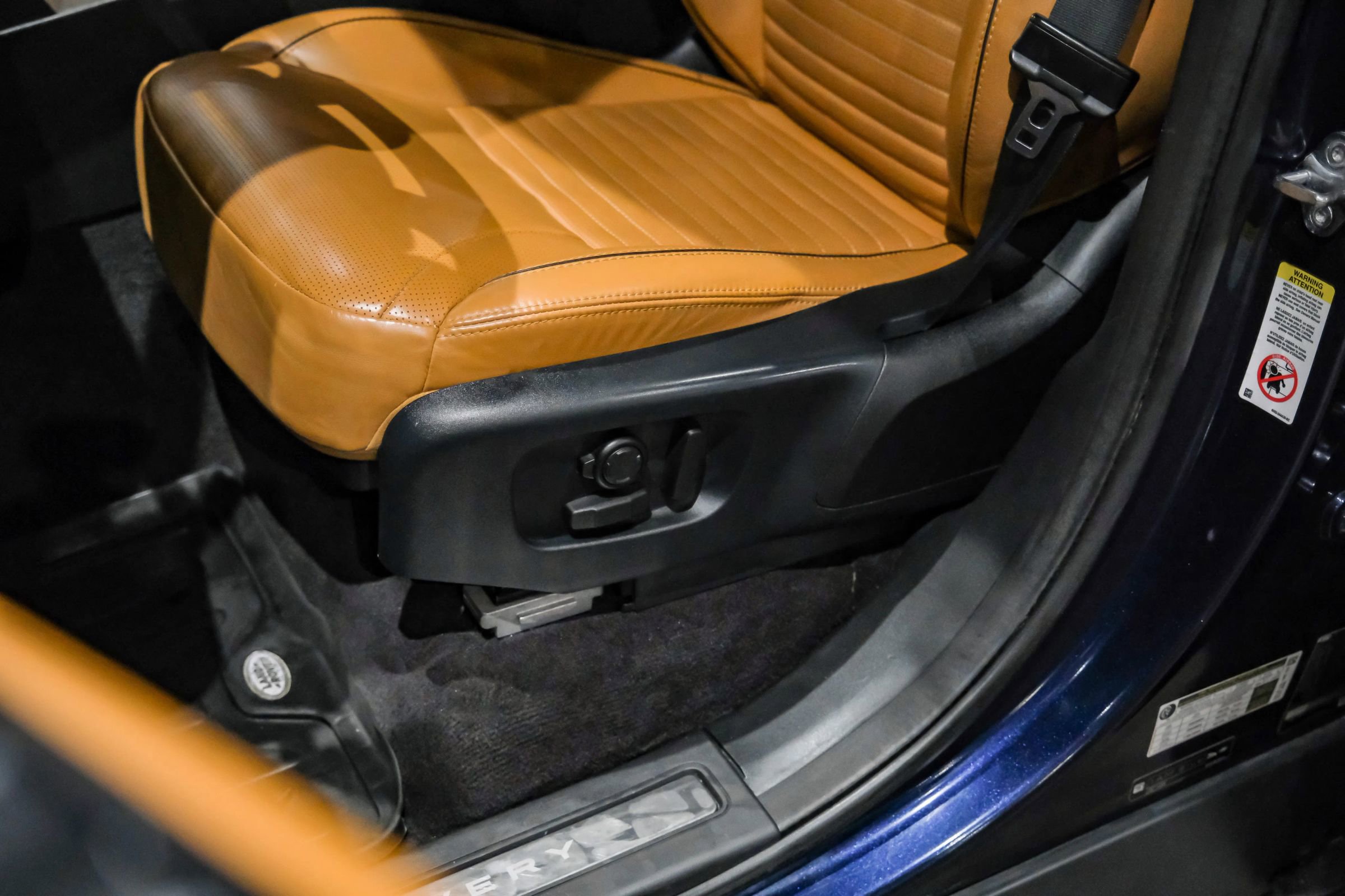 Used 2019 Land Rover Discovery HSE Luxury image 28
