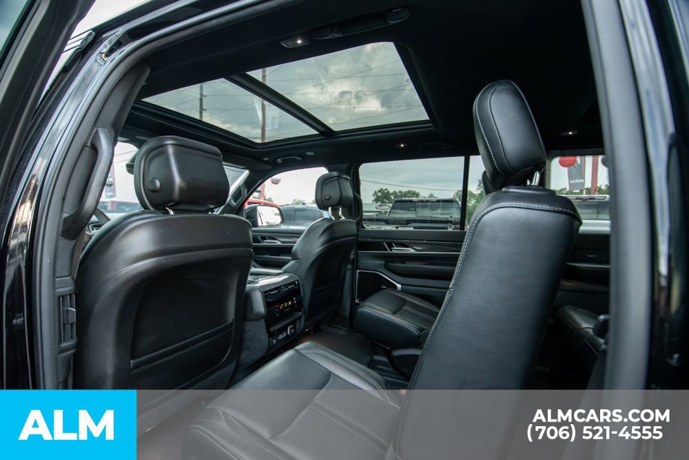 Used 2022 Jeep Wagoneer Series III w/ Premium Group I image 15