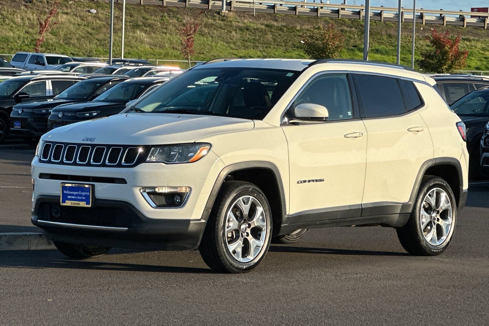 Used 2021 Jeep Compass Limited AWD/4WD image 7