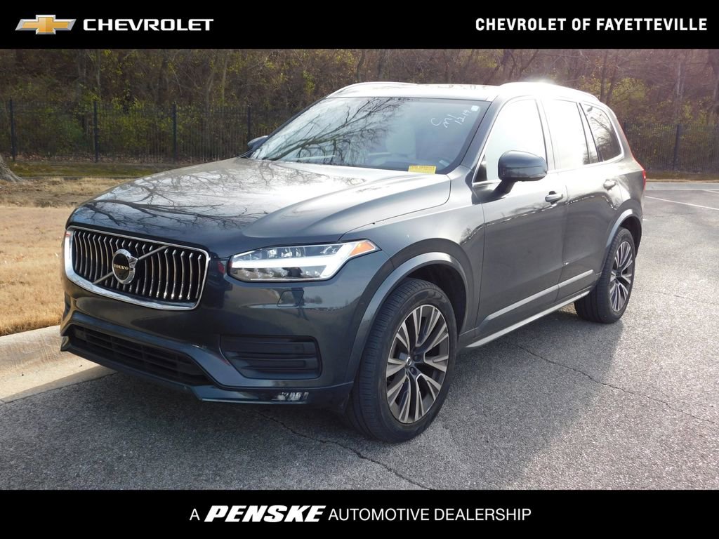 Used 2022 Volvo XC90 T5 Momentum w/ Advanced Package image 1