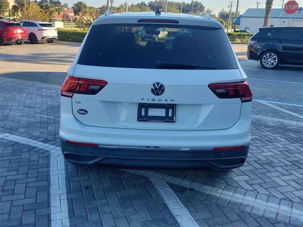 Used 2022 Volkswagen Tiguan SE image 4