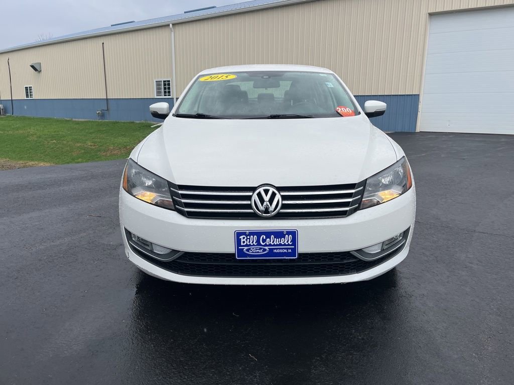 Used 2015 Volkswagen Passat 1.8T Limited Edition image 9