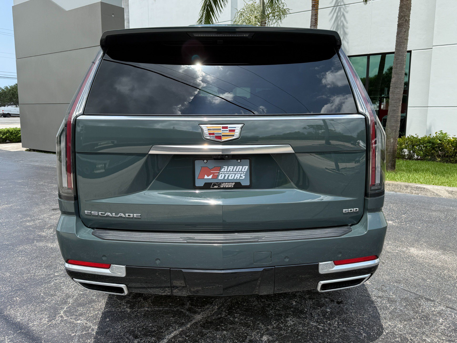 Used 2025 Cadillac Escalade Premium Luxury w/ Touring Package AWD/4WD image 17