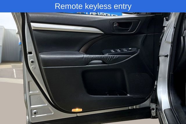Used 2016 Toyota Highlander Plus w/ Protection Package #3 image 20