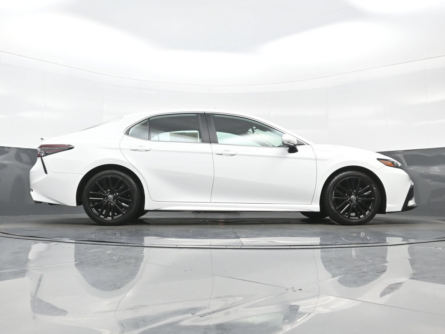 Used 2022 Toyota Camry SE AWD/4WD image 33