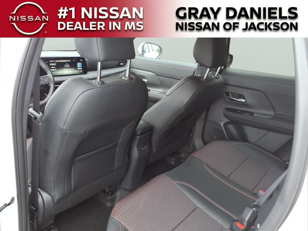 Certified 2025 Nissan Kicks SR AWD/4WD image 14