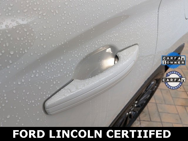 Certified 2022 Lincoln Nautilus AWD w/ Premium Package image 10