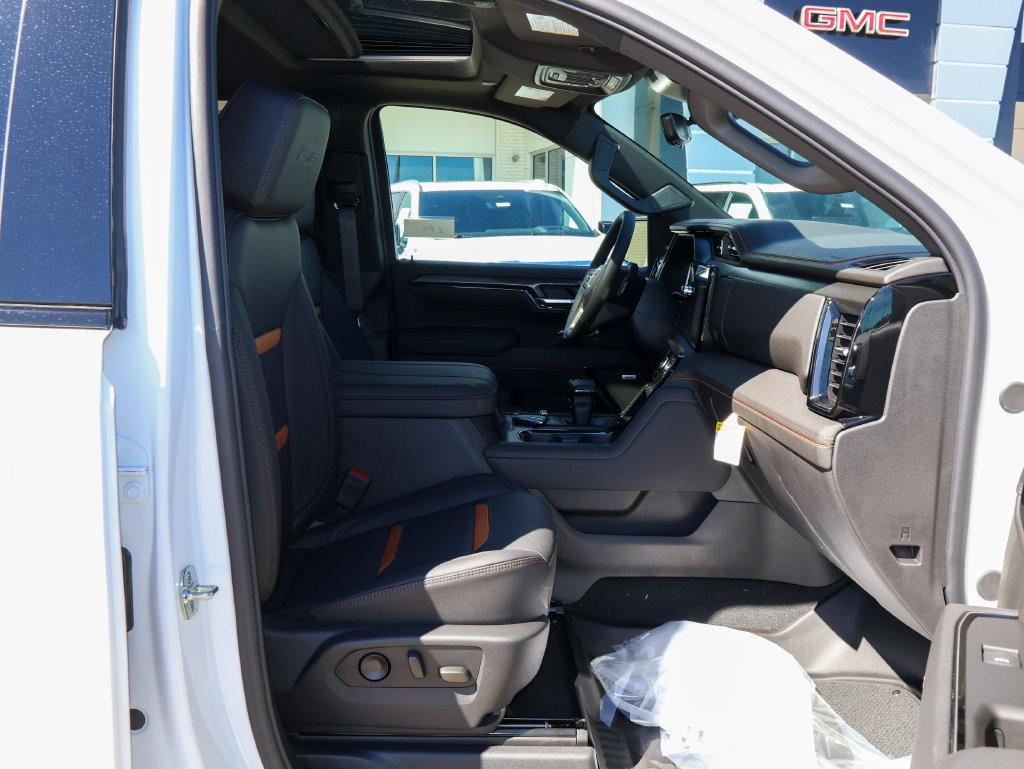 New 2026 GMC Sierra 1500 AT4 w/ AT4 Premium Package AWD/4WD image 32