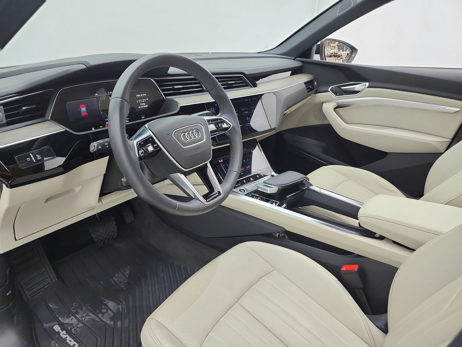 Used 2024 Audi Q8 e-tron Premium Plus w/ Premium Plus Package AWD/4WD image 12