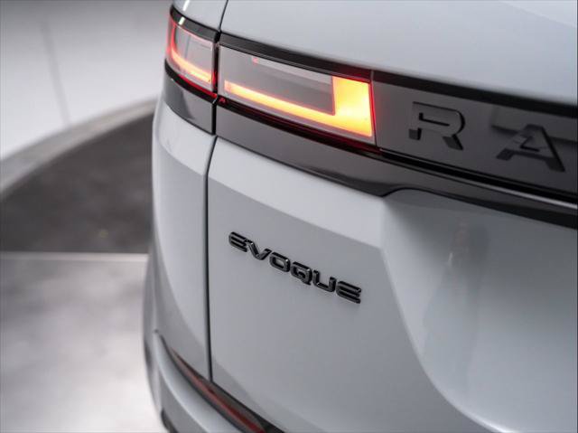 New 2026 Land Rover Range Rover Evoque Hoxton AWD/4WD image 31