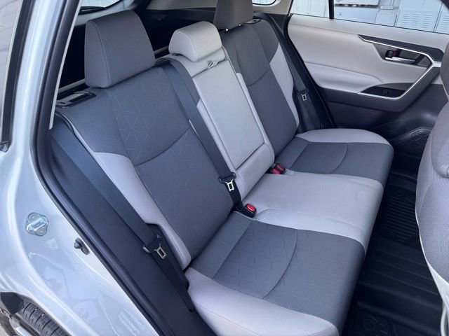 Used 2024 Toyota RAV4 XLE image 40