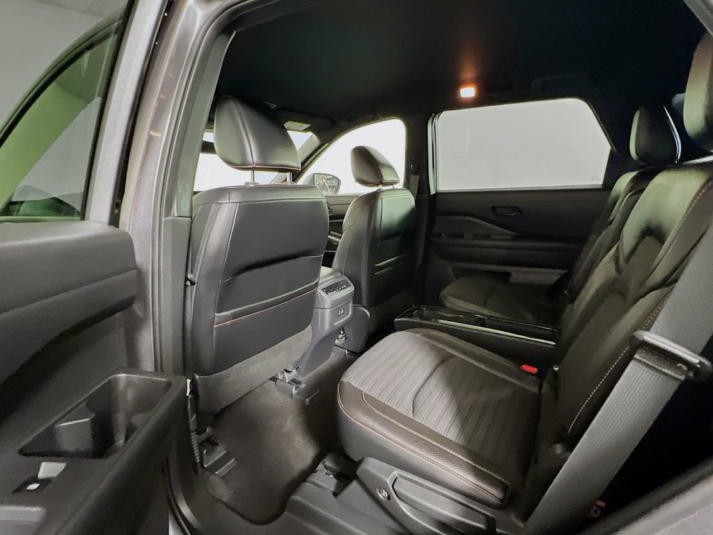 Used 2023 Nissan Pathfinder Rock Creek AWD/4WD image 22