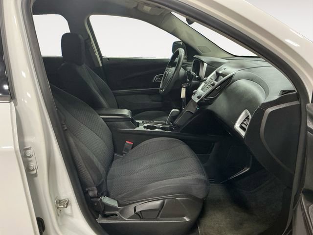 Used 2015 Chevrolet Equinox LS FWD image 16