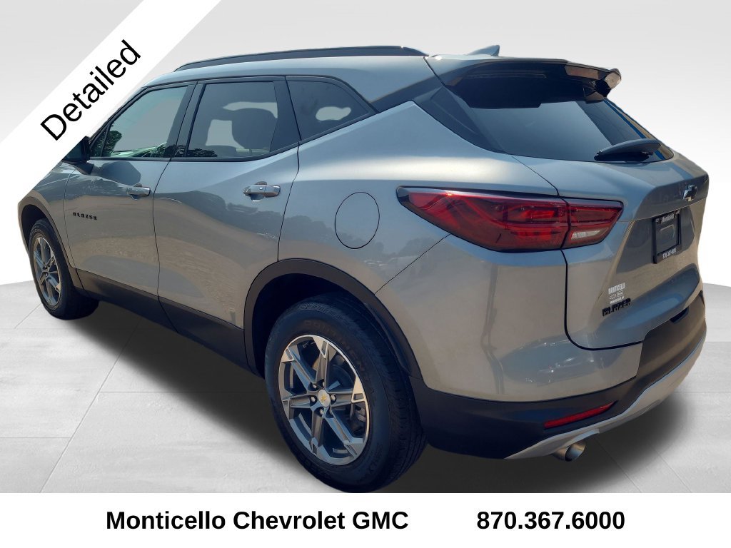 Used 2023 Chevrolet Blazer LT w/ Convenience Package FWD image 6