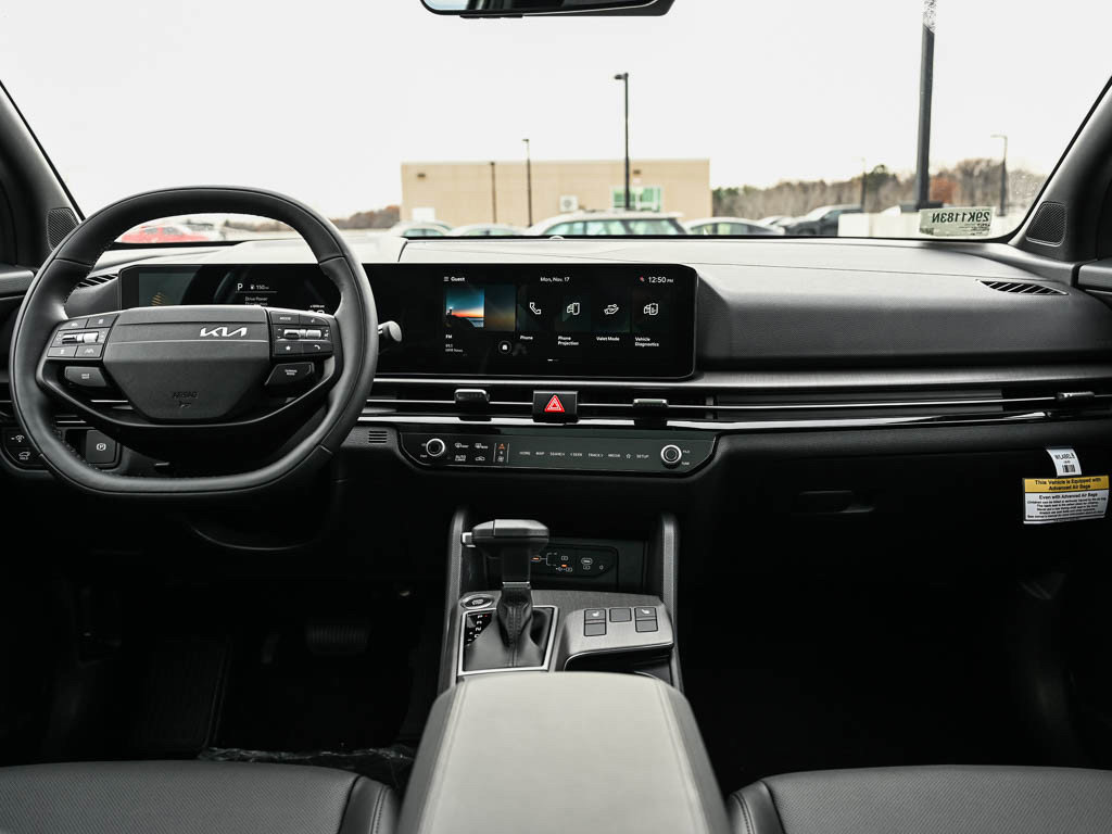 New 2026 Kia Sportage X-Line w/ X-Line Premium Package AWD/4WD image 16
