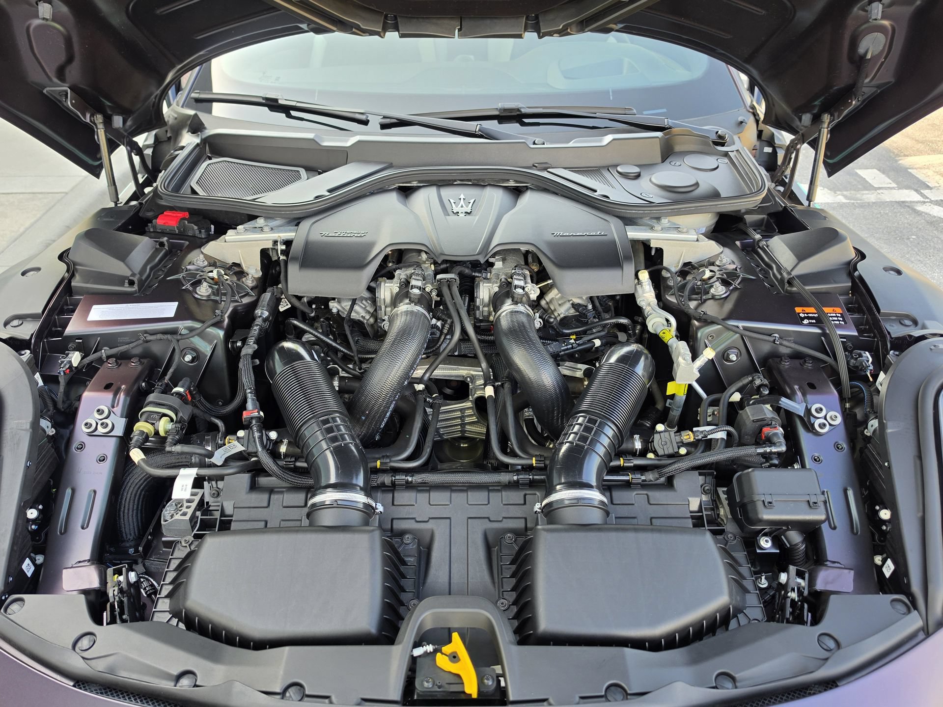 Used 2024 Maserati GranTurismo Trofeo AWD/4WD image 49