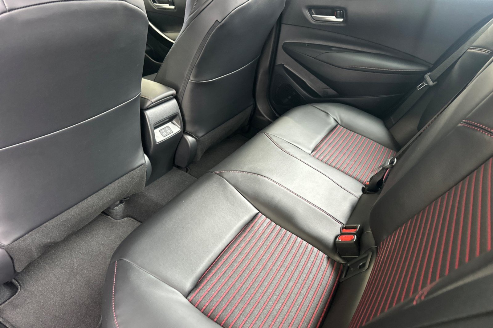 New 2027 Toyota Corolla XSE w/ Carpet Mat Package (TMS) FWD image 12