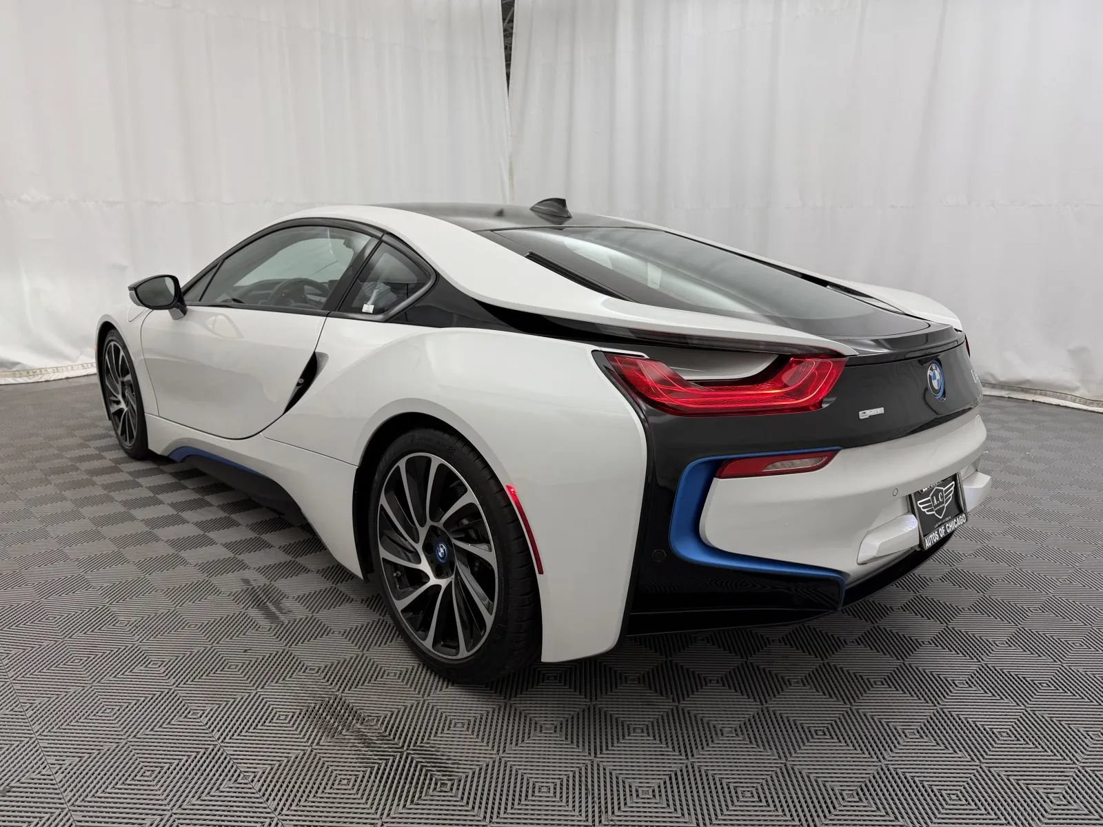 Used 2016 BMW i8 AWD/4WD image 8