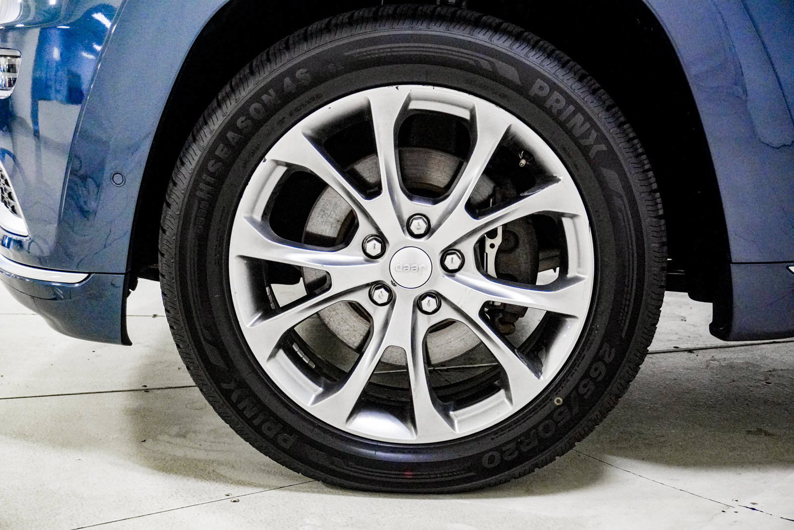 Used 2020 Jeep Grand Cherokee Summit AWD/4WD image 15