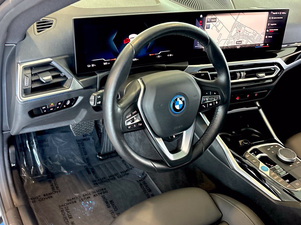 Used 2023 BMW i4 eDrive40 w/ Premium Package RWD image 14