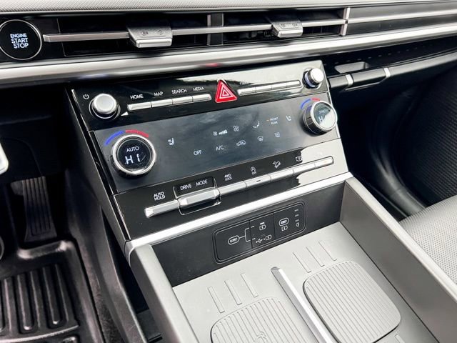 Certified 2024 Hyundai Santa Fe SEL image 19