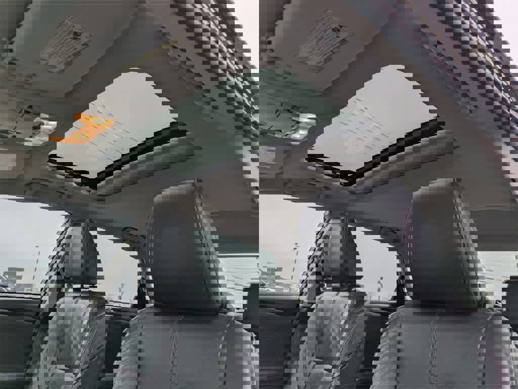 Used 2013 Toyota Avalon XLE Premium image 17