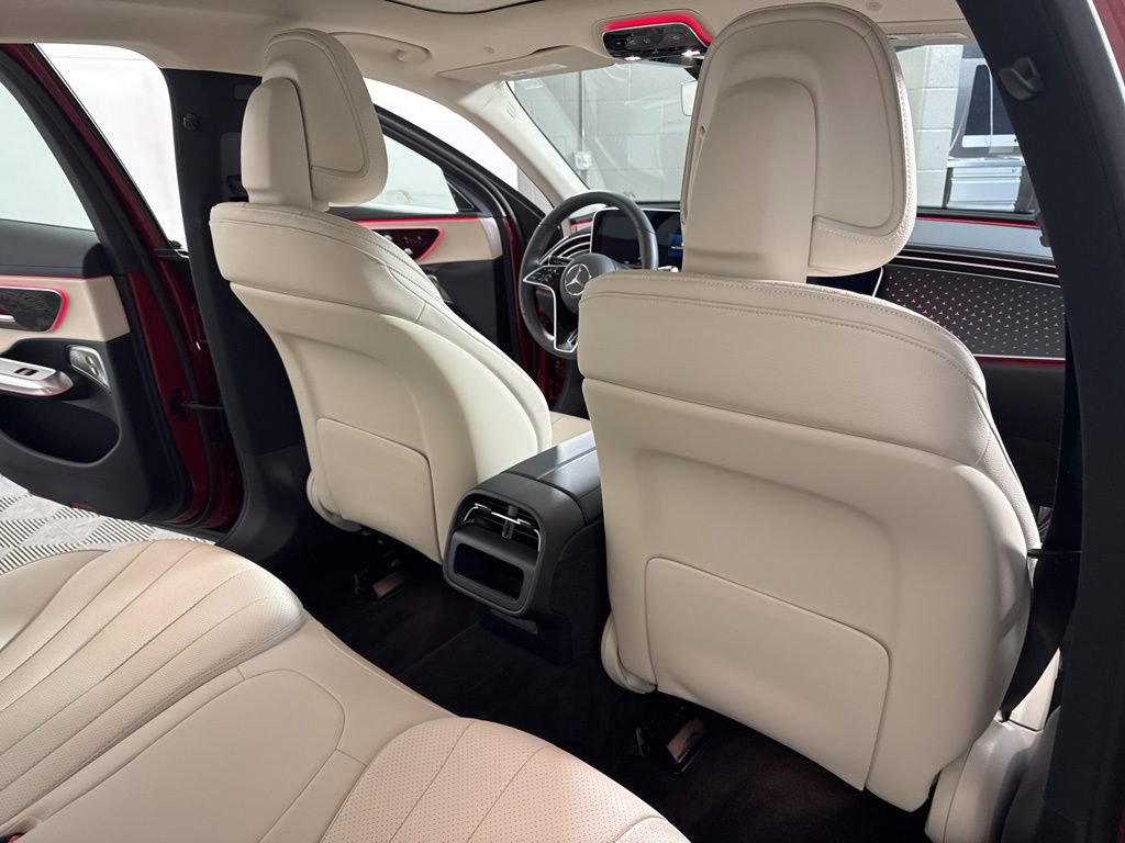 Certified 2025 Mercedes-Benz E 350 4MATIC Sedan image 23