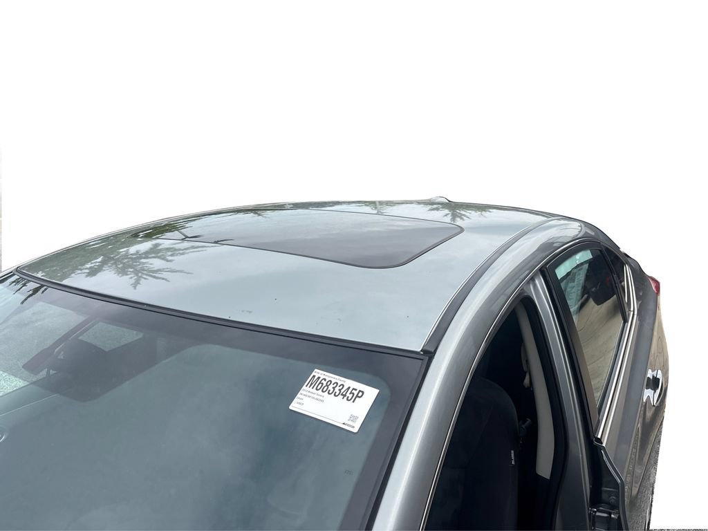 Used 2013 Nissan Sentra SV w/ Premium Pkg FWD image 12
