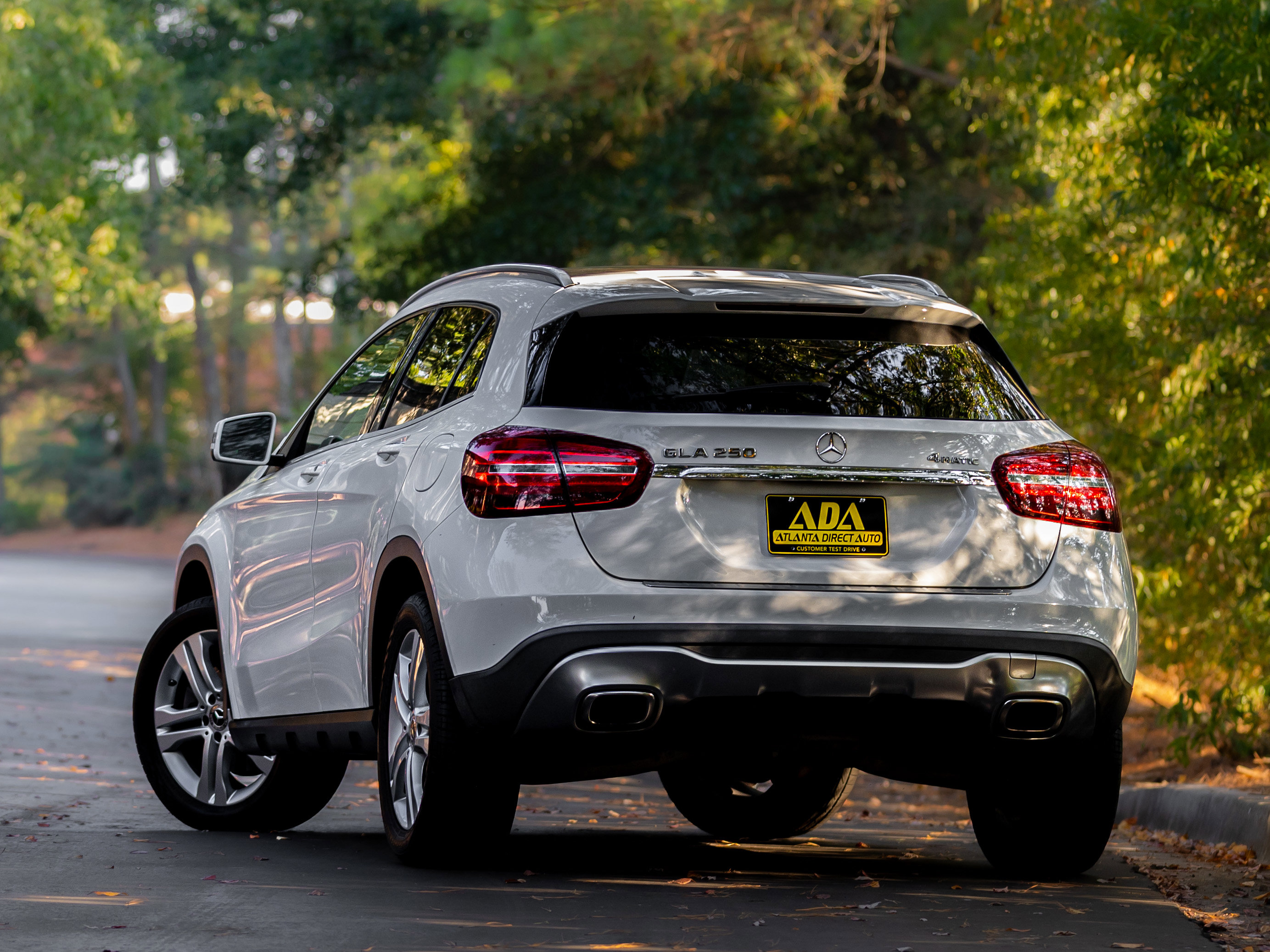 Used 2019 Mercedes-Benz GLA 250 4MATIC w/ Convenience Package image 3