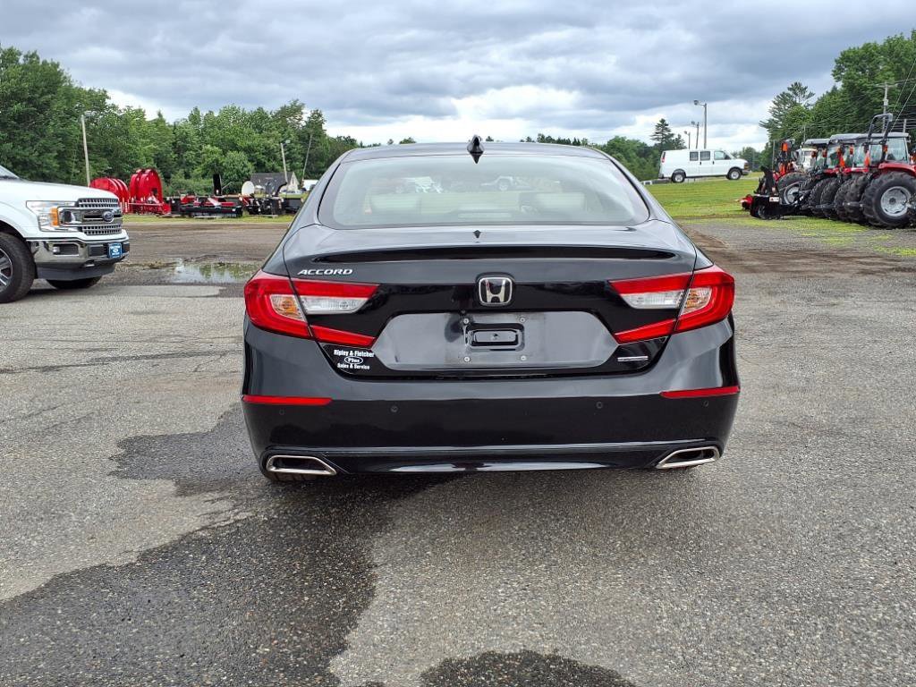 Used 2018 Honda Accord Touring image 6