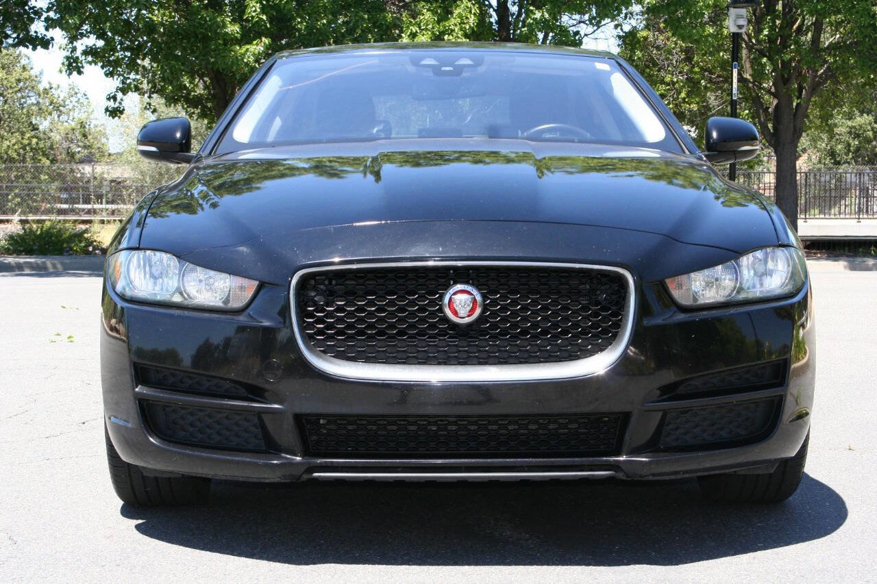 Used 2017 Jaguar XE Premium AWD/4WD image 3