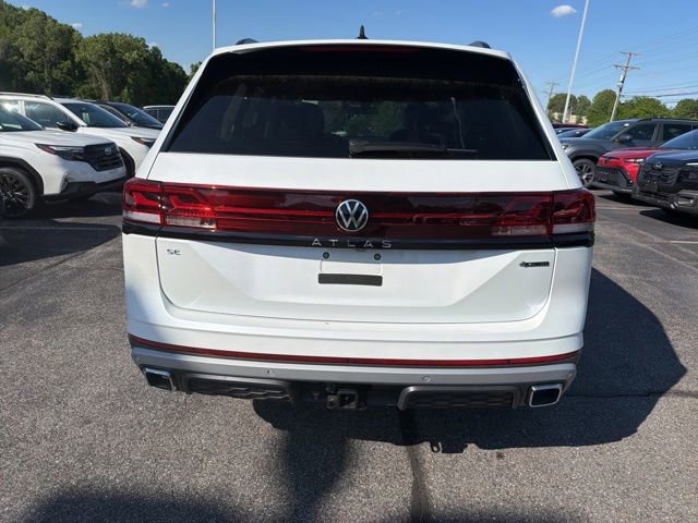 New 2026 Volkswagen Atlas Peak Edition AWD/4WD image 2