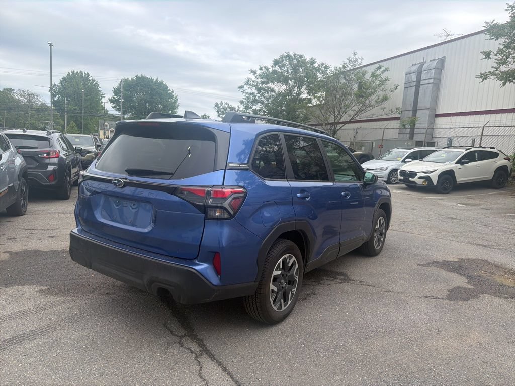 Used 2026 Subaru Forester Premium AWD/4WD image 3