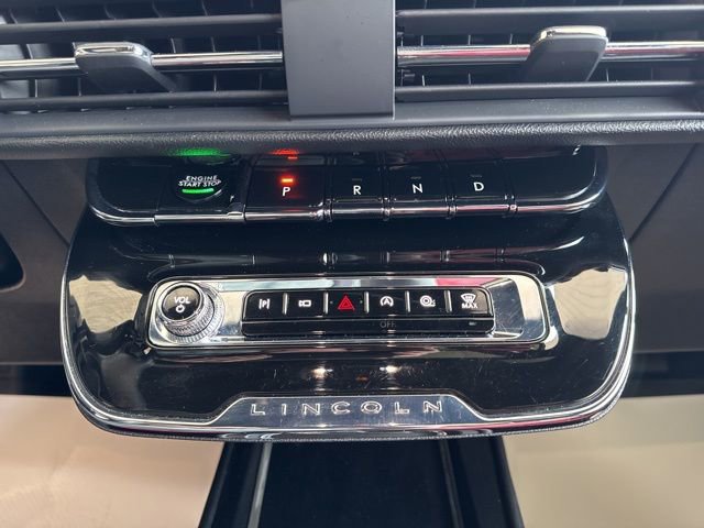 Used 2025 Lincoln Corsair Reserve w/ Equipment Group 202A image 25