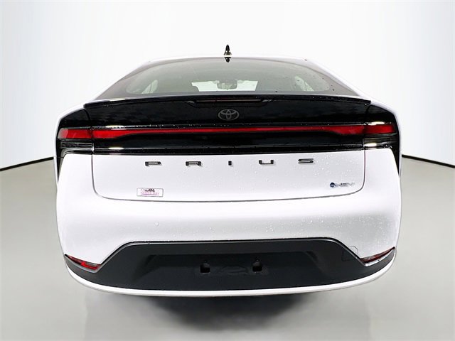 New 2026 Toyota Prius LE image 4