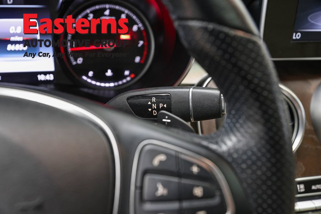 Used 2019 Mercedes-Benz GLC 300 4MATIC image 13