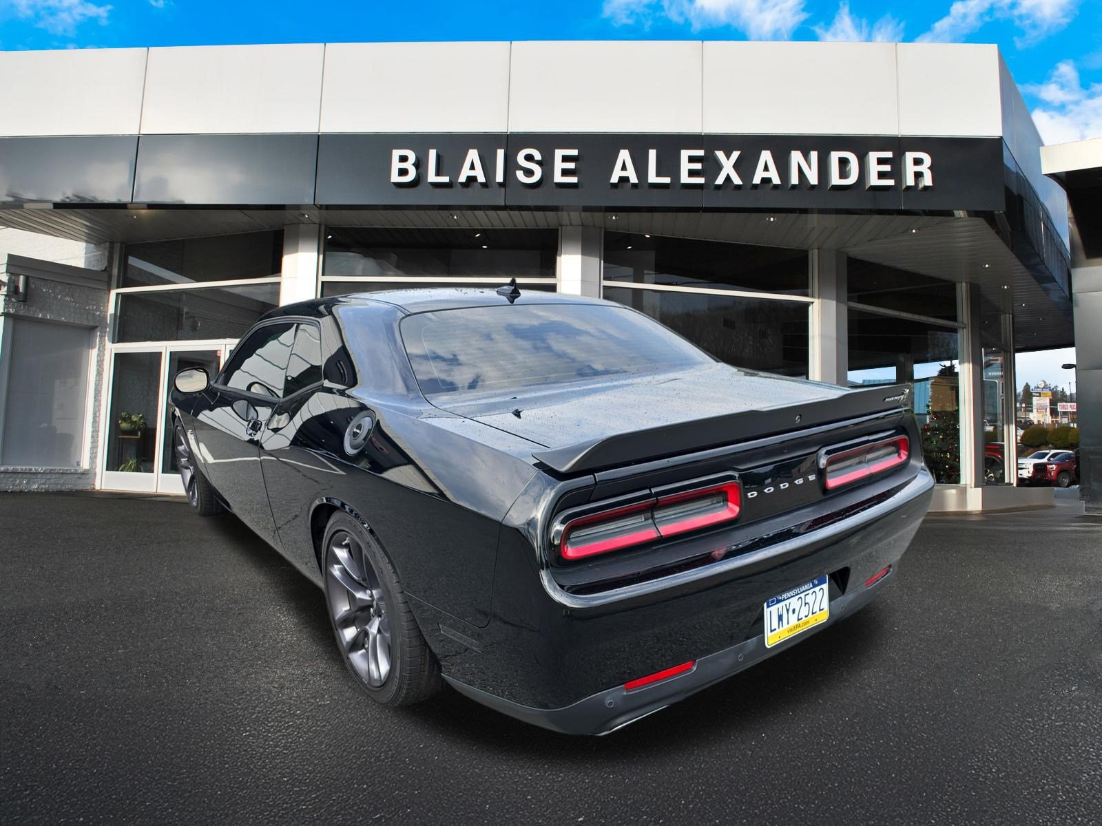 Used 2022 Dodge Challenger R/T Scat Pack RWD image 7