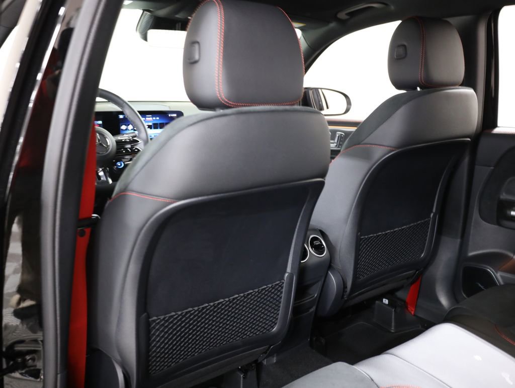 Certified 2025 Mercedes-Benz GLB 35 AMG 4MATIC image 43